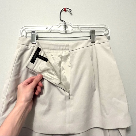 🎉RARE🎉 BCBGMaxAzria gray pearl layered pleated skirt - Picture 11 of 16